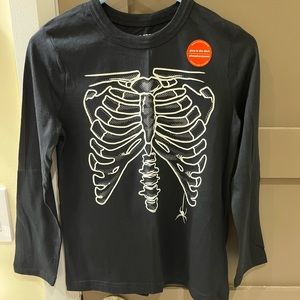 Joe Fresh glow in the dark t-shirt (2 of 2).  Size 7-8